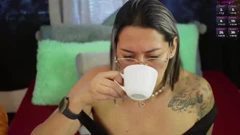 Ellie Ramos online show from October 2, 2025, 2:13 pm