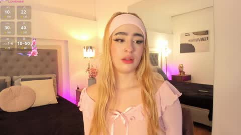 ellieadeline online show from June 1, 2026, 3:52 am
