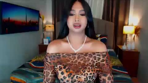 Snapshot of elliecummers chatting on January 8, 2025, 3:39 pm ellie online show from January 8, 2025, 3:39 pm