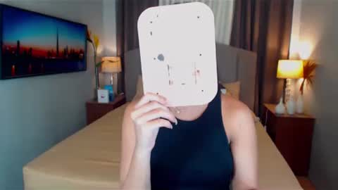 Snapshot of elliecummers chatting on February 1, 2025, 2:37 am ellie online show from February 1, 2025, 2:37 am