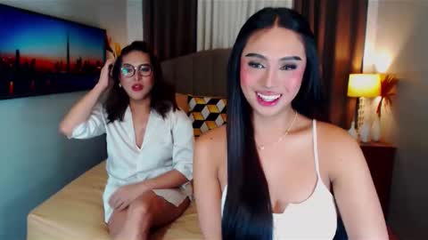 Snapshot of elliecummers chatting on February 4, 2025, 3:22 am ellie online show from February 4, 2025, 3:22 am