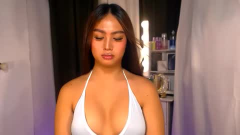 Snapshot of elliecummers chatting on April 24, 2026, 4:31 pm ellie online show from April 24, 2026, 4:31 pm