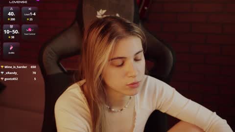 elliecutes online show from January 9, 2025, 12:30 pm