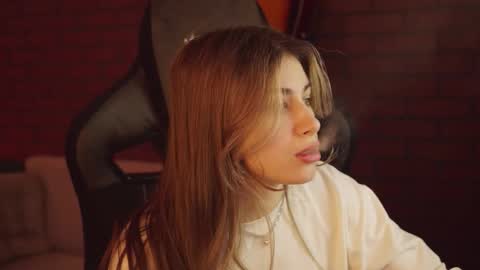 elliecutes online show from February 17, 2025, 5:36 am