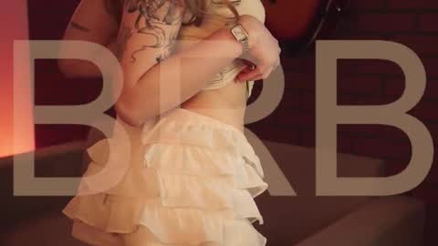 elliecutes online show from March 2, 2026, 5:19 am