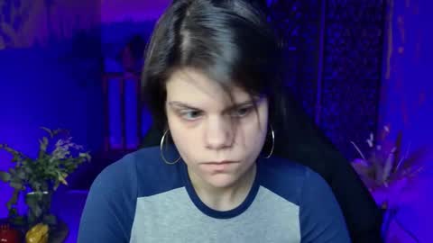 elliemurler online show from September 16, 2025, 9:10 am