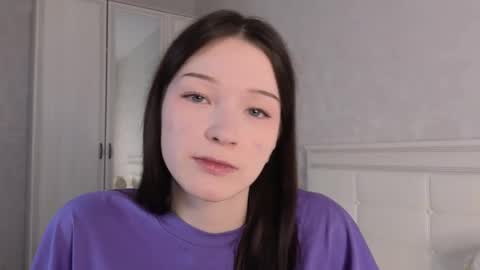 Snapshot of elliengelkes chatting on December 17, 2025, 11:16 am Ayumi online show from December 17, 2025, 11:16 am