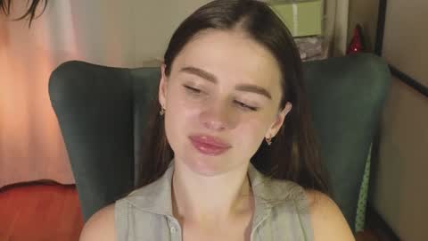 just Emily  online show from December 19, 2024, 12:01 pm