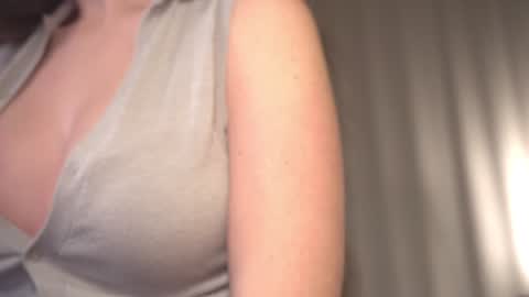 just Emily  online show from January 13, 2025, 3:36 pm