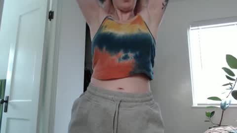 Ellie Rowyn online show from April 6, 2026, 6:42 pm