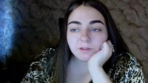 Ellie online show from September 13, 2025, 11:54 am