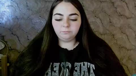 Ellie online show from September 28, 2025, 10:20 am