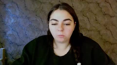 Ellie online show from October 20, 2025, 4:46 am