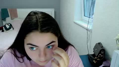 Ellie online show from July 25, 2026, 3:48 am