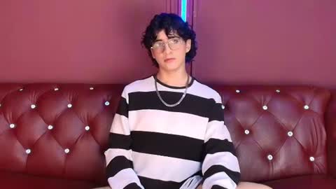 Snapshot of elliot_noir chatting on July 8, 2026, 7:29 pm ELLIOR NOIR online show from July 8, 2026, 7:29 pm