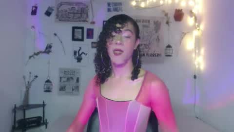 Snapshot of ellis_flowers chatting on October 4, 2025, 6:06 pm . online show from October 4, 2025, 6:06 pm