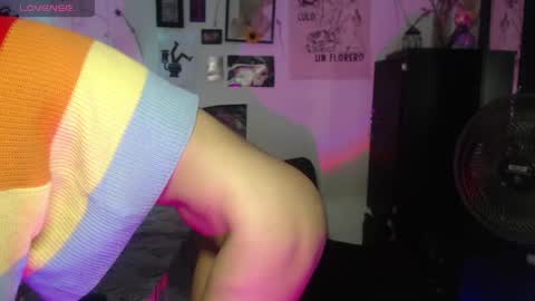 Snapshot of ellis_flowers chatting on October 27, 2025, 10:14 pm . online show from October 27, 2025, 10:14 pm