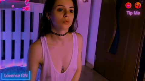 Snapshot of ellisa_26 chatting on July 1, 2026, 5:56 pm Elisa online show from July 1, 2026, 5:56 pm