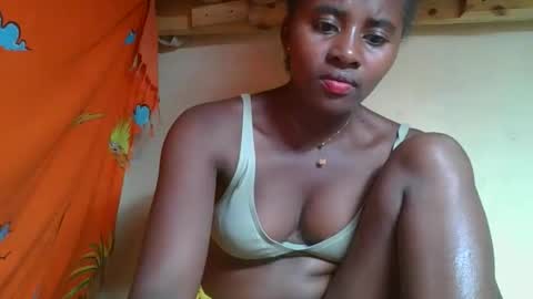 Ellodi online show from May 21, 2026, 6:48 pm