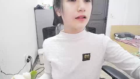 ellsa9x online show from December 23, 2025, 2:20 am