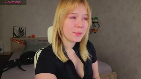 Snapshot of ellya_castro chatting on October 23, 2025, 1:27 am ellya_castro online show from October 23, 2025, 1:27 am