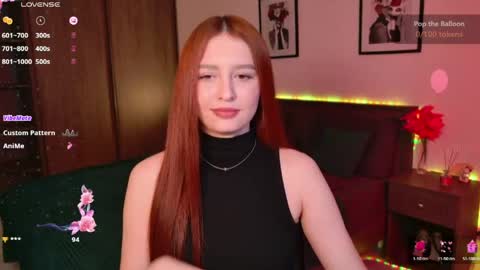 EllyPeach online show from May 7, 2026, 4:23 pm