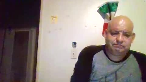 Snapshot of elmario24 chatting on September 30, 2025, 3:00 am elmario24 online show from September 30, 2025, 3:00 am