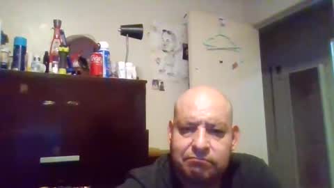 Snapshot of elmario24 chatting on October 7, 2025, 7:05 am elmario24 online show from October 7, 2025, 7:05 am