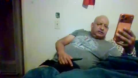 Snapshot of elmario24 chatting on October 15, 2025, 8:25 am elmario24 online show from October 15, 2025, 8:25 am