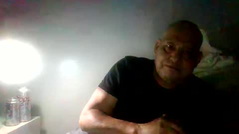 Snapshot of elmario24 chatting on October 24, 2025, 10:55 am elmario24 online show from October 24, 2025, 10:55 am