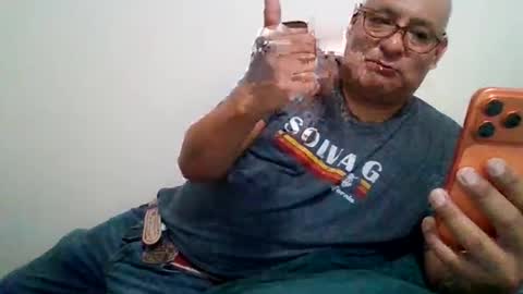 Snapshot of elmario24 chatting on November 3, 2025, 8:48 am elmario24 online show from November 3, 2025, 8:48 am