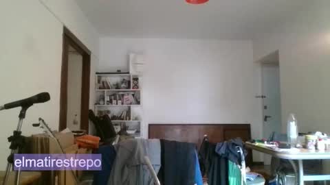 Mati Restrepo online show from December 14, 2025, 1:49 pm