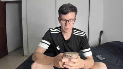 elnenedearg online show from November 5, 2025, 1:49 am