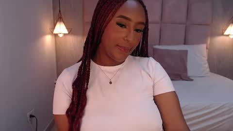 Elodi  online show from July 27, 2026, 11:01 pm