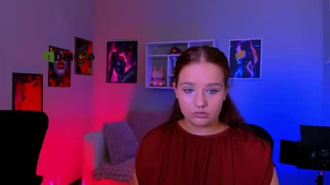 Snapshot of elodie_crystal chatting on July 17, 2026, 9:05 am Ella online show from July 17, 2026, 9:05 am