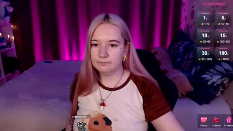 Ela give me a thumbs up if you like it  and this is important for the development of the account online show from December 19, 2024, 1:07 am