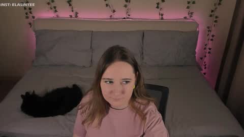 Snapshot of elovinora chatting on February 22, 2026, 7:12 pm Ela give me a thumbs up if you like it and this is important for the development of the account online show from February 22, 2026, 7:12 pm