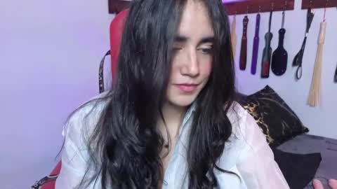 Snapshot of elowen_halley1 chatting on May 11, 2026, 7:33 pm elowen_halley1 online show from May 11, 2026, 7:33 pm
