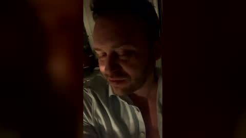 Snapshot of elpeladilla chatting on February 28, 2026, 4:02 am elpeladilla online show from February 28, 2026, 4:02 am