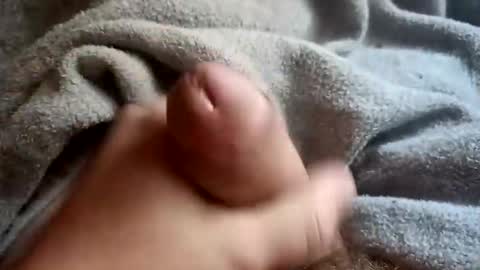 elpilla online show from December 16, 2025, 8:41 am