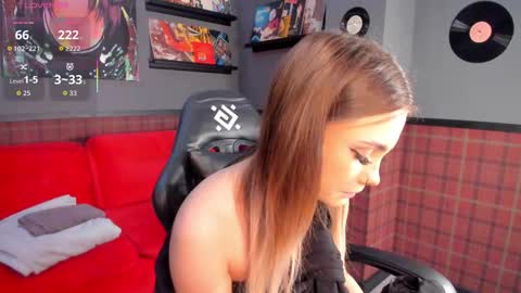 elsa_carterr online show from October 23, 2025, 2:22 am