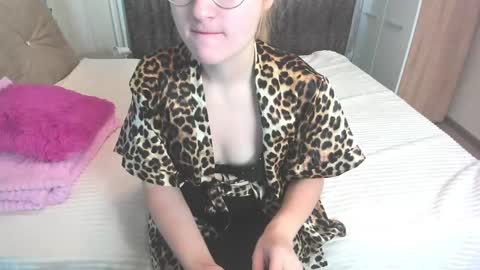 Snapshot of elsa_hot_here chatting on January 28, 2025, 6:27 am Elsa online show from January 28, 2025, 6:27 am