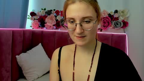 Snapshot of elsa_hot_here chatting on January 31, 2025, 7:39 am Elsa online show from January 31, 2025, 7:39 am