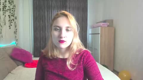 Snapshot of elsa_hot_here chatting on February 10, 2025, 9:36 am Elsa online show from February 10, 2025, 9:36 am