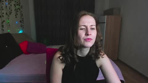 Snapshot of elsa_hot_here chatting on February 14, 2025, 11:31 am Elsa online show from February 14, 2025, 11:31 am