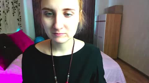 Snapshot of elsa_hot_here chatting on February 15, 2025, 3:52 am Elsa online show from February 15, 2025, 3:52 am