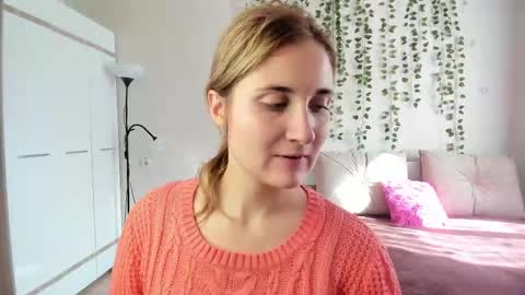 Snapshot of elsa_hot_here chatting on September 23, 2025, 4:48 am Elsa online show from September 23, 2025, 4:48 am