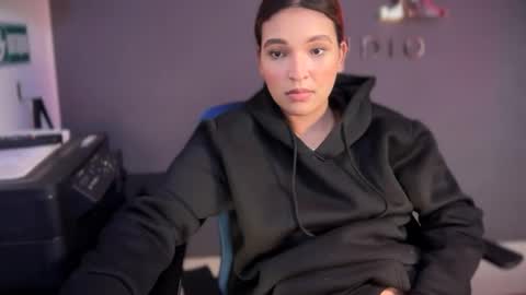 Snapshot of elsa_koch chatting on September 19, 2025, 7:58 pm ELSA online show from September 19, 2025, 7:58 pm