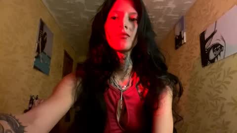 Evelyn online show from September 17, 2025, 5:36 pm