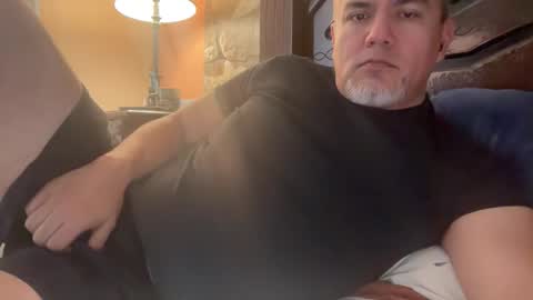 Snapshot of elvecinoequipadon chatting on May 20, 2026, 3:29 pm Petrhus Rockpic online show from May 20, 2026, 3:29 pm